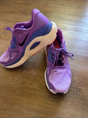 Nike Women’s Purple Structure Plus Running Shoes